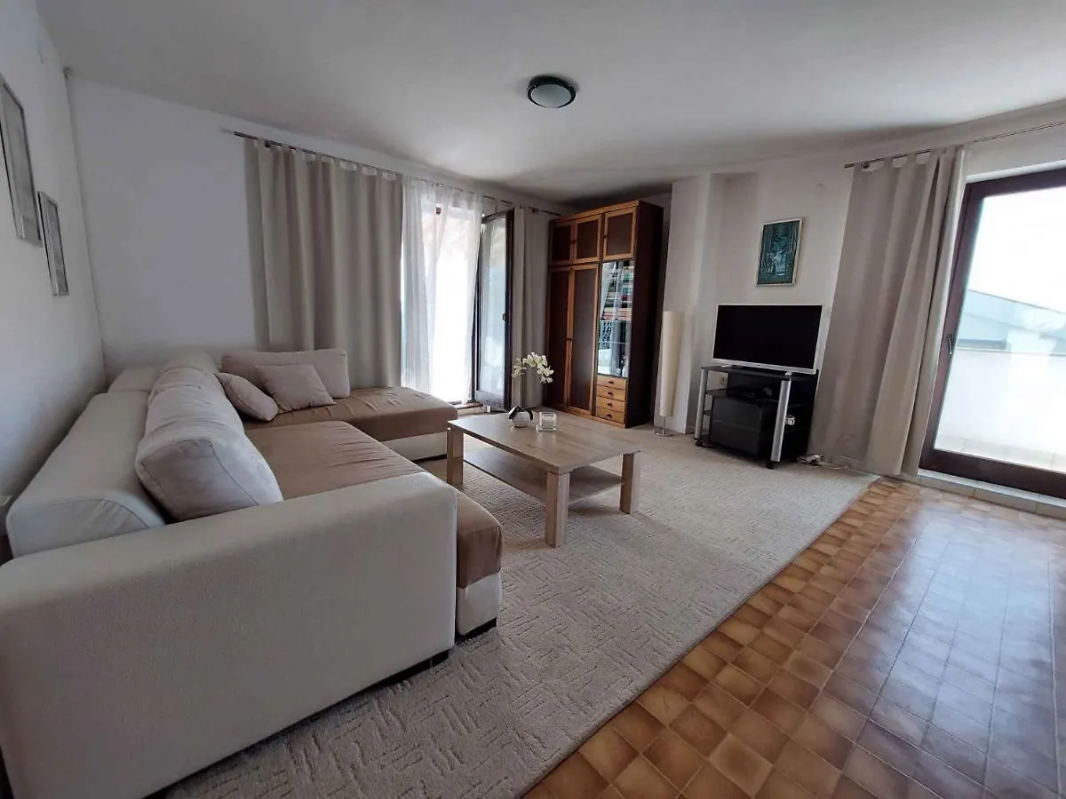 Apartment In Radici - Istrien 43580 Malinska Croácia