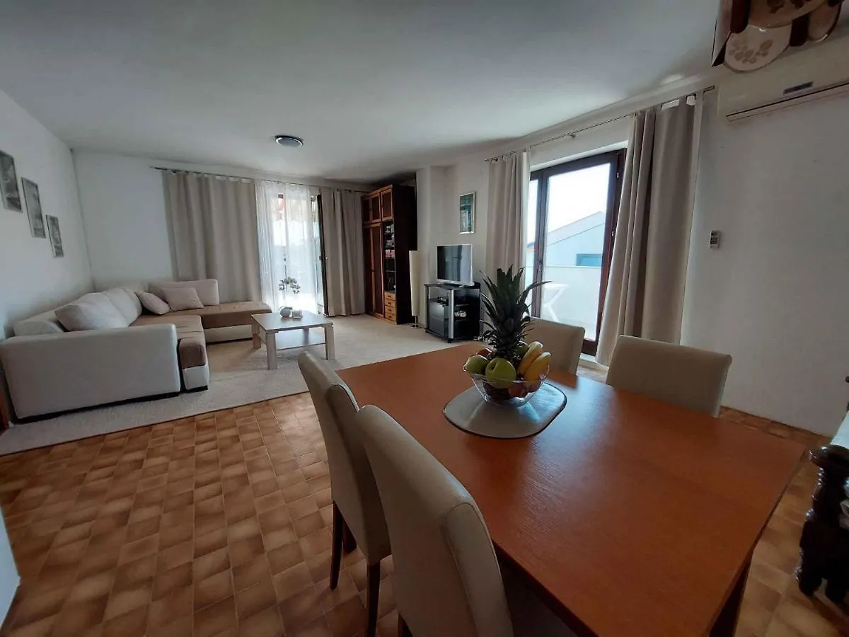 Apartment In Radici - Istrien 43580 Malinska